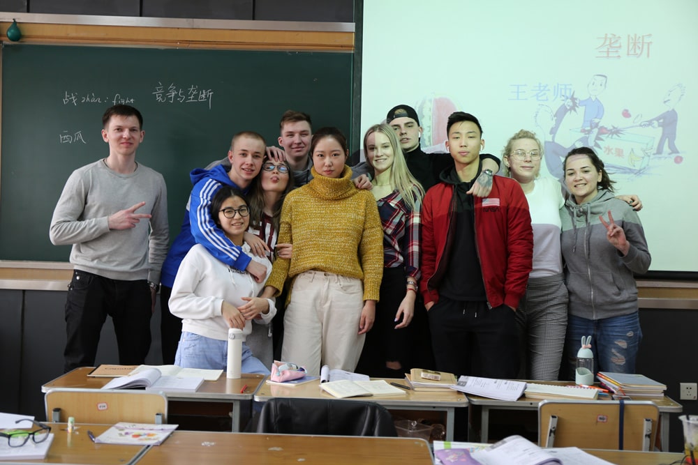 обучение в Китае для русских china campus network