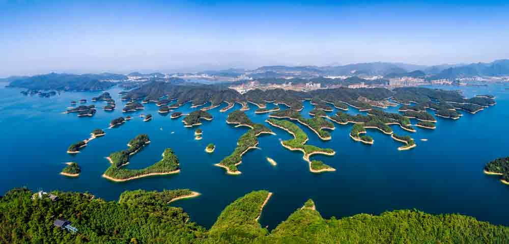 Lake Qiandaohu Best places to visit in China