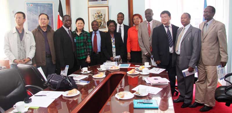 Universidad de Lanzhou (Lanzhou University) delegation